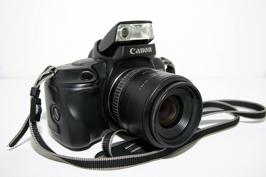 Canon EOS750